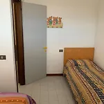 Apartamento Beautifully Renovated Flat With Shared Pool