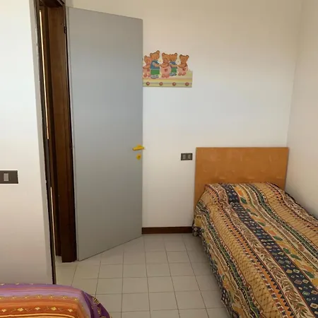 Apartmán Beautifully Renovated Flat With Shared Pool